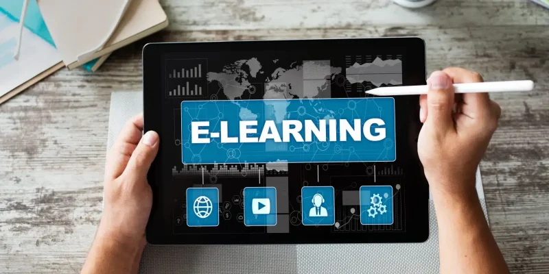 Formation-e-learning-Noitulos-solutioN-scaled-e1652957473385.jpeg